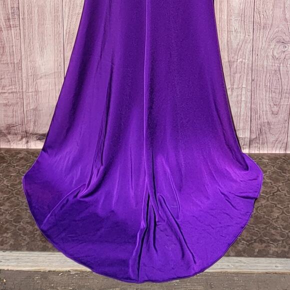 NWT Vienna Prom Purple & Blue Gemstone Embellished Halter Gown, Sz 4 - Picture 6 of 11